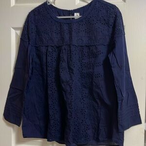 Gap eyelet shirt size L navy blue